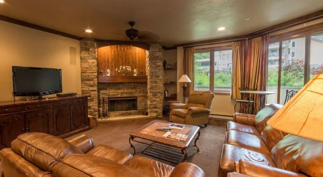 Strawberry Park-Beaver Creek - Superior Condominium Ski-in/Ski-Out, Забронировать Отель Отели Бивер-Крик 3 звезды, рядом с Гонконгский Диснейленд, 3*
