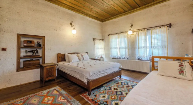 Трёхместный номер Deluxe Chardonnay Suites
