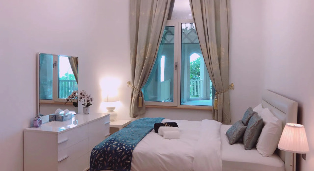 Stunning Beach front 1 bedroom at the palm, Забронировать Отель Дубай Эмират Дубай, рядом с Jumeirah Palm Tram Station
