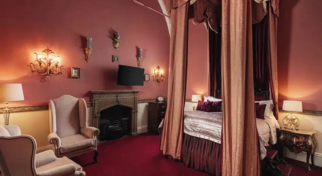 Двухместный люкс Lumley Castle Hotel