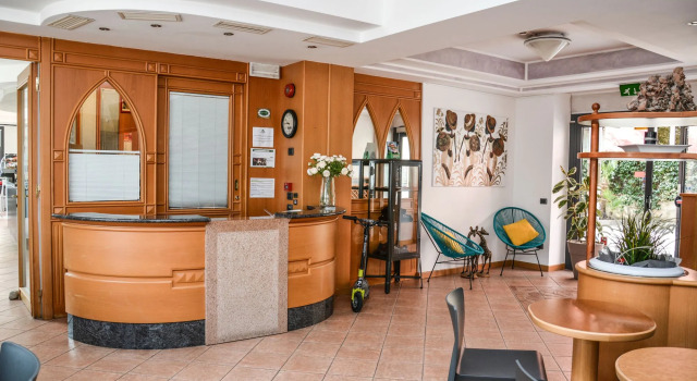 Hotel Aurora & Appartamenti, Забронировать Отель Торболе Alto Garda e Ledro