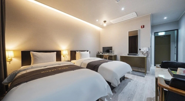 Fine Hotel