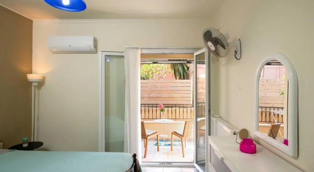 Golden Beach apartment No 4, Забронировать Апартаменты/квартира Отели периферии Ионических островов с парковкой, Парковка