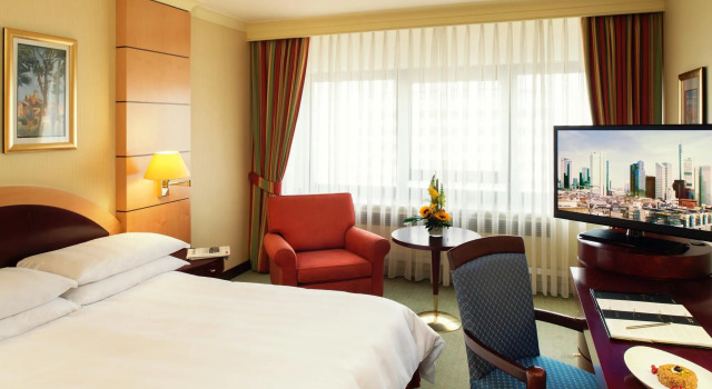 Номер Standard InterContinental Frankfurt