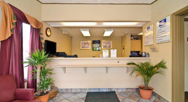 Americas Best Value Inn & Suites - Canton/detroit