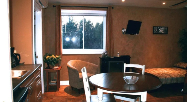 Just For You Bed and Breakfast, Varaa Hotelli  