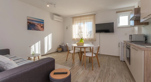 Awesome Apartment in Zadar With Wifi