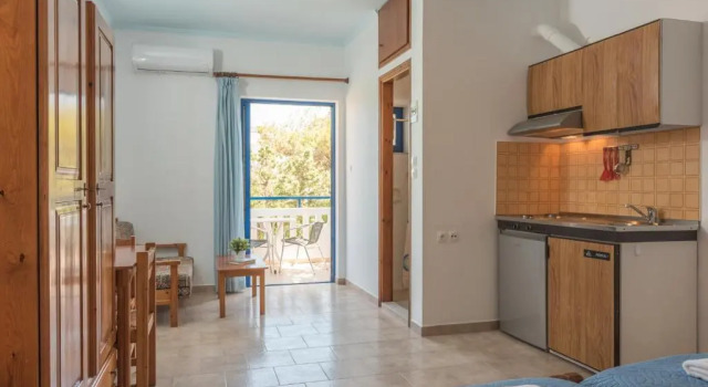 Студия Standard Anthea Apartments