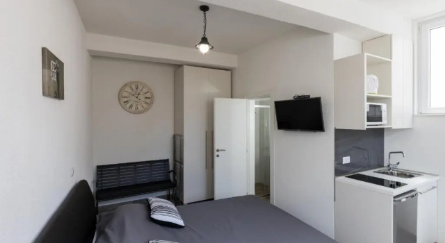 Студия Apartments Life