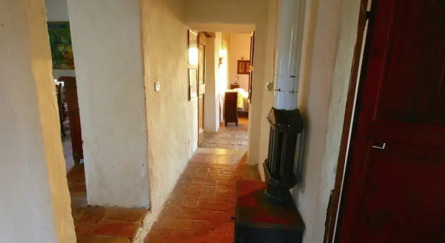 Rustic Cottage in Magione with Garden, Забронировать Дом для отпуска Отели Озера Тразимено с парковкой, Парковка