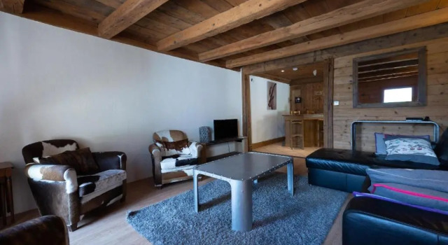 Ferme de Faustine 2 - piscine, Prenota Appartamento Hotel a Alvernia con parcheggio, Parcheggio
