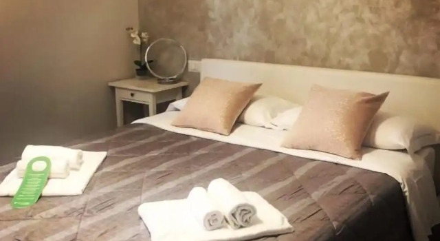 Номер Comfort A 2 Passi Dai Musei Luxury Guest House