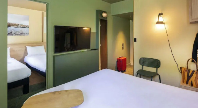 Четырёхместный семейный номер Standard IBIS STYLES Rouen Parc Expos Zenith