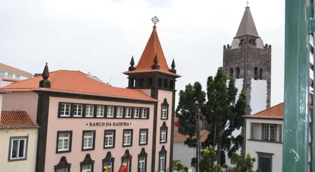 Edificio Charles 301, Rezerwuj Hotel Hotele w Funchal z parkingiem, Parking