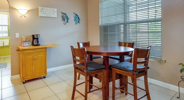 Pet-friendly Panama City Beach Home Near Beaches!, Rezerwuj Dom wakacyjny Hotele w Upper Grand Lagoon z parkingiem, Parking