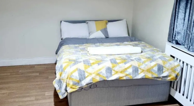 Lovely 5-bed House in Romford, Greater London, Забронировать Апартаменты/квартира Апартаменты Большого Лондона, Апартаменты/квартира