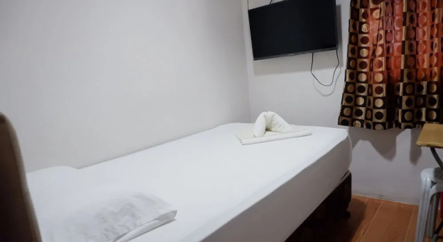 Одноместный номер Standard FB Budgetel Suites