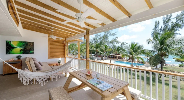 Suite Surfers Bay Resort