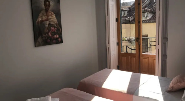 Stay at Home Madrid Apartments VIII, Boek Appartement Toledo Madrid, in de buurt van Edificio Grassy