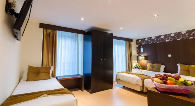 Трёхместный номер Standard Hotel Duas Nações