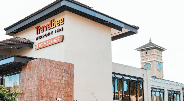 Travelbee Airport Inn, Rezerwuj Hotel Hotele w Mactan Island z parkingiem, Parking