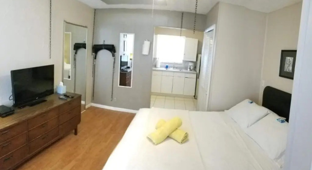 Студия Superior INN LEATHER GUEST HOUSE-GAY MALE ONLY
