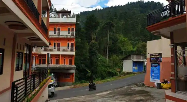 Hollymoon Sekar Ayu Hotel