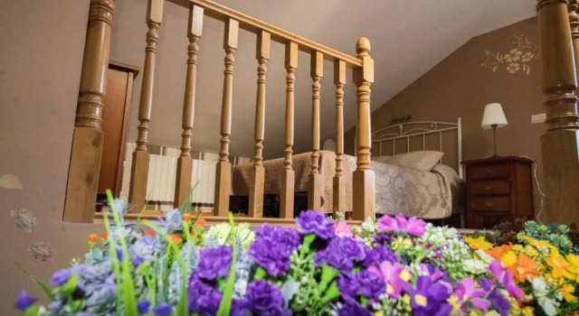Коттедж с 5 комнатами Casa rural Los Bodones