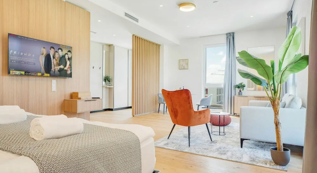 BRIGHT: Rosenheim Aicherpark, Book Hotel Hotels in Chiemgau with Parking, Parking