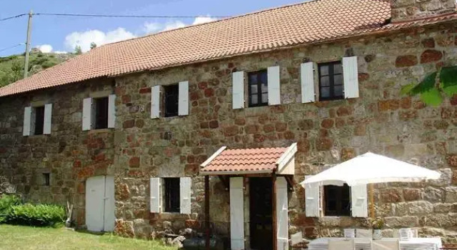 La Chaumely, Rezervasyon Otel Saint-Cirgues-en-Montagne Ardèche