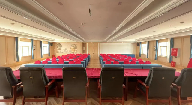 Vienna Hotel (Liangshan Yanyuan Branch)(维也纳酒店（凉山盐源店）), Book Hotel Yanyuan Sichuan