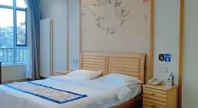 Люкс Deluxe Xin'ao Seaview Grand Hotel (Linyi Lights Lanshan New Langya Scenic Area)
