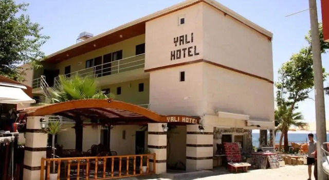 Yali Hotel