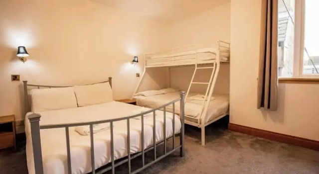 Семейный номер Standard The Ben Mhor Hotel, Bar & Restaurant