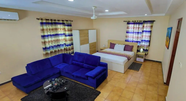 Номер Executive GSM Crown-Inn Hotel