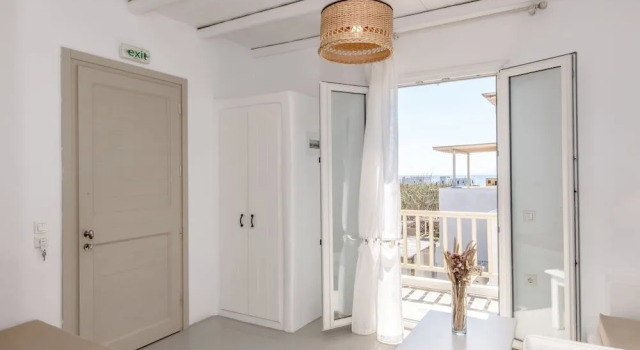 Ninemia Suites, Забронировать Отель Киония Тинос