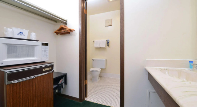 Двухместный полулюкс Americas Best Value Inn La Crosse