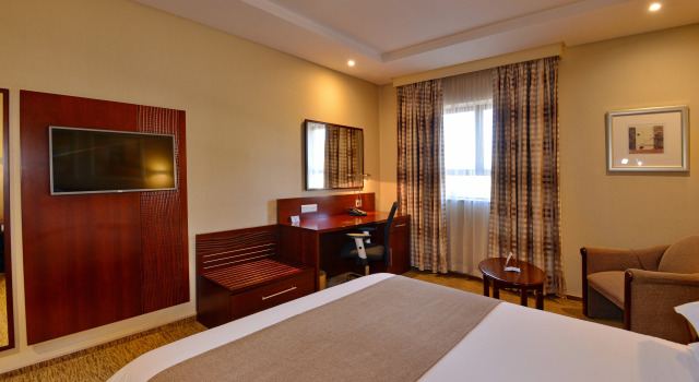 City Lodge Johannesburg Airport, Barbara Road
