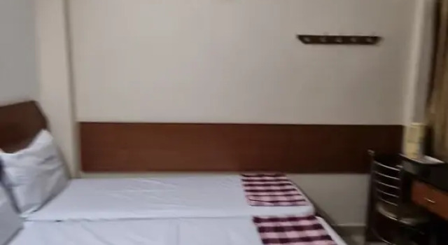 Двухместный номер Deluxe Hotel Bharath
