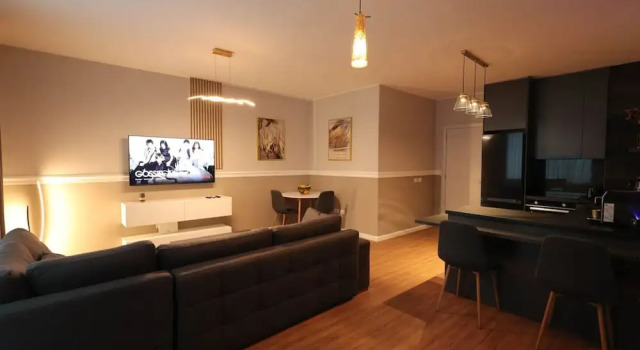 Grandstay Apartments 001, Rezerwuj Apartament Hotele w Durres County z parkingiem, Parking