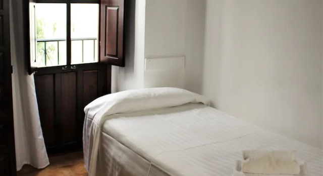 Номер Standard Pensión Sevillano
