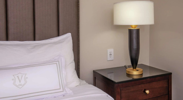 Четырёхместный номер Standard The Virginian Lynchburg, Curio Collection By Hilton