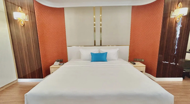 Полулюкс Paddington Hotel Halong Bayview