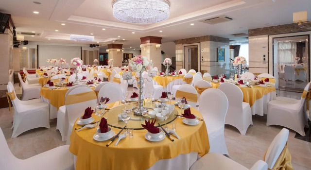 Royal Palace Hotel