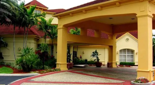 Номер Executive La Quinta by Wyndham Ft. Lauderdale Plantation
