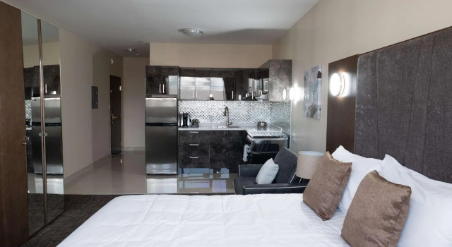 Люкс Hotel Montreal Metropolitan, an Ascend Collection Hotel
