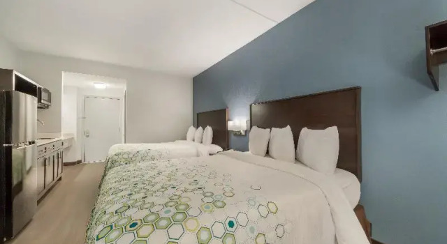 Четырёхместный номер Standard Red Roof Inn San Antonio - Seaworld Northwest