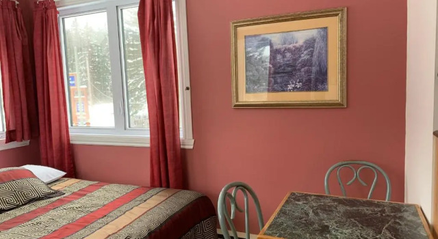 Трёхместный номер Standard L'Auberge Refuge du Trappeur Inn