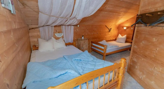 Chalet Les Planches, Забронировать Шале Коттеджи Валь-Д'илье, Коттедж