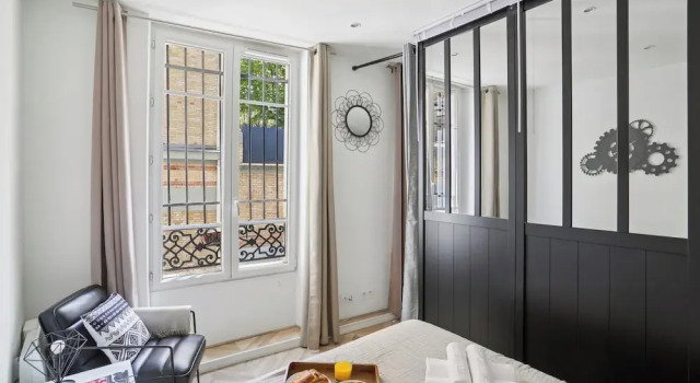 Modern Central Paris Flat by Les Halles, Забронировать Апартаменты/квартира Париж Иль-де-Франс, рядом с Станция метро Rambuteau